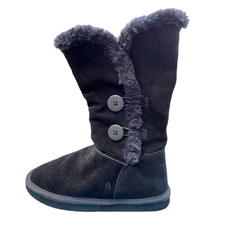 Canyon River Blues Women’s Black Suede & Faux Sherpa Boot 9